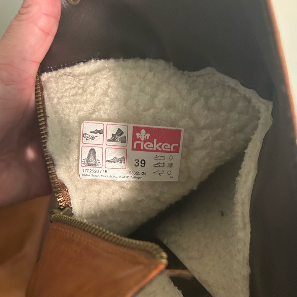 Rieker Brown Riding Boots with Sherpa Lining, Size 39 US 8.5 - Picture 11 of 11